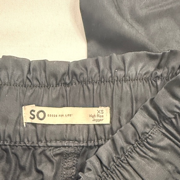 SO Women's Black Joggers - Picture 7 of 8